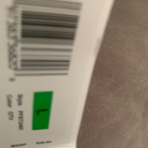 Calvin Klein Performance Logo Cropped Shirt - Picture 5 of 7